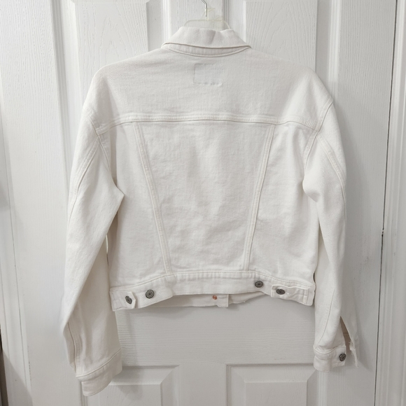 NWOT Old Navy Women's Cropped Trucker Jacket, Color: Off-White, Size: S - Picture 3 of 7